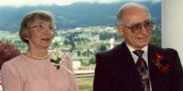 Dr. Lewis '50 and Ardeth (Kline) '52 Smith